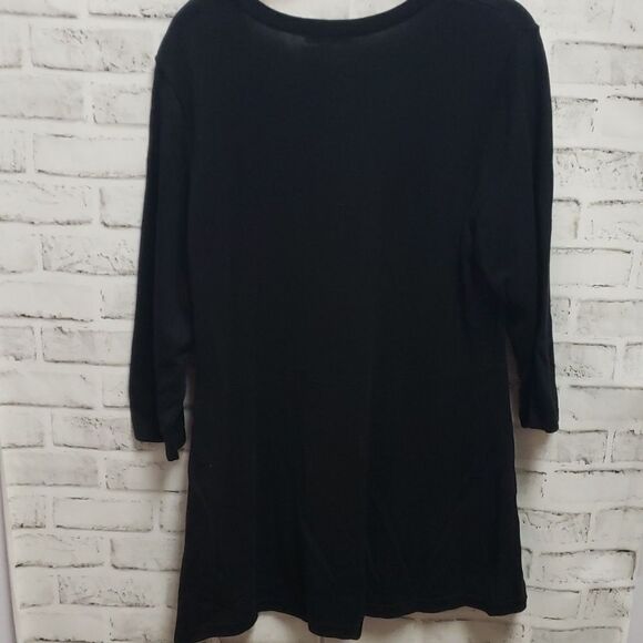 Isaacmizrahi sweater  - Picture 3 of 3